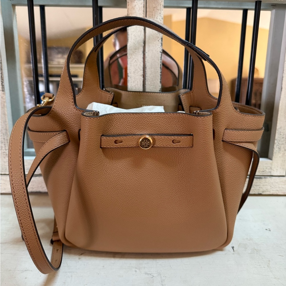 Like new!!!  Tory Burch Small ROMY Tote Bag